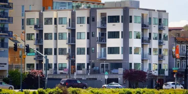 Front Image Thumbnail for ML82040428