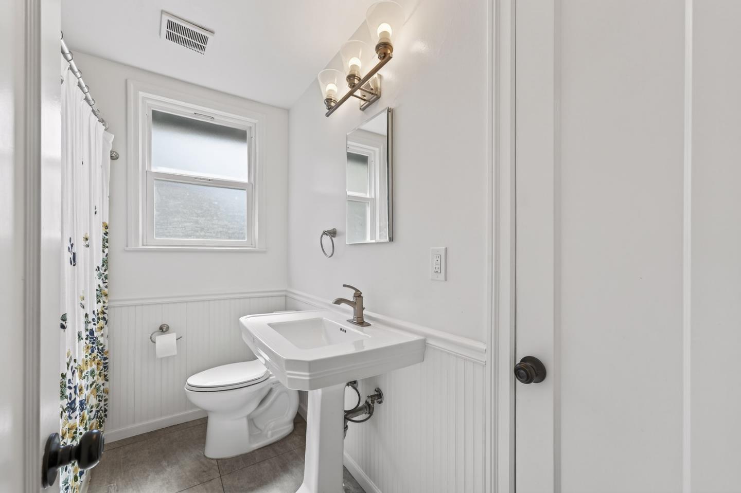 Detail Gallery Image 19 of 25 For 1028 S Idaho St, San Mateo,  CA 94402 - – Beds | – Baths