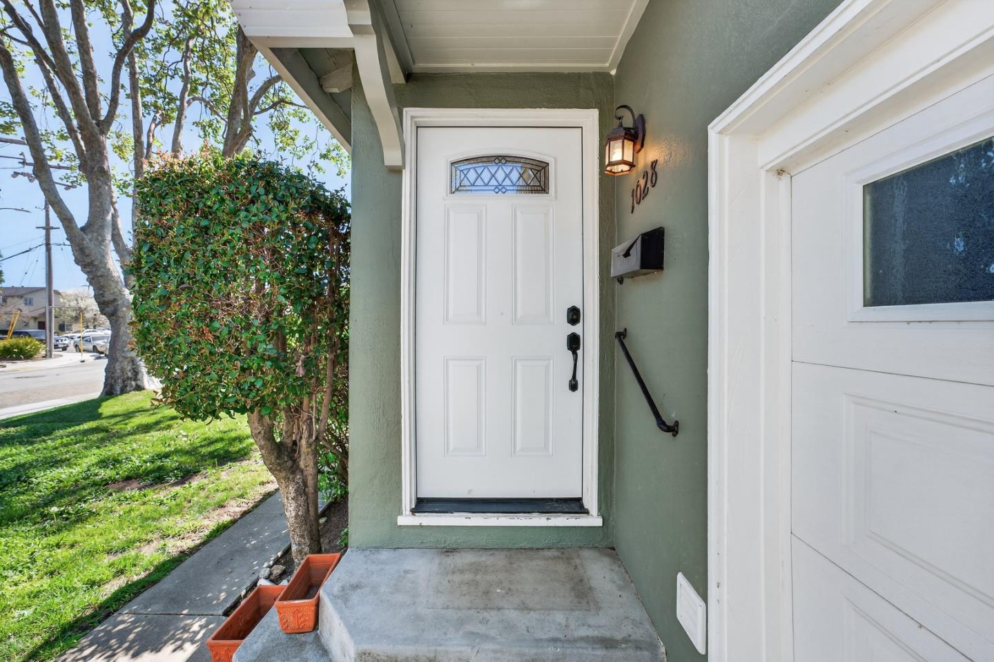 Detail Gallery Image 3 of 25 For 1028 S Idaho St, San Mateo,  CA 94402 - – Beds | – Baths