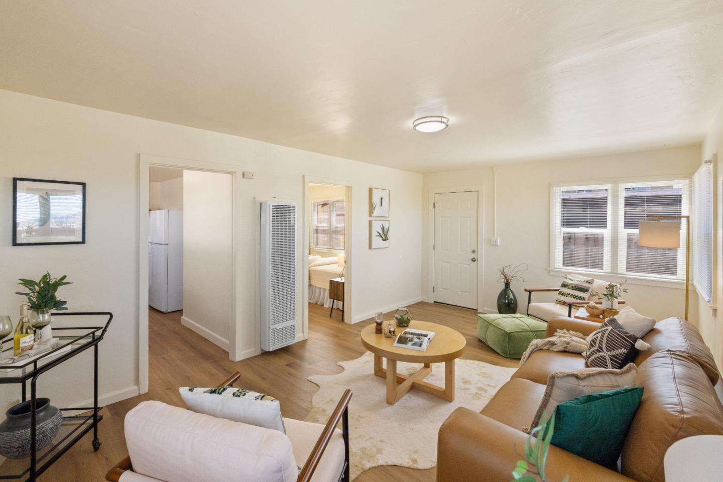 Detail Gallery Image 4 of 11 For 1666 Hilton St, Seaside,  CA 93955 - 1 Beds | 1 Baths