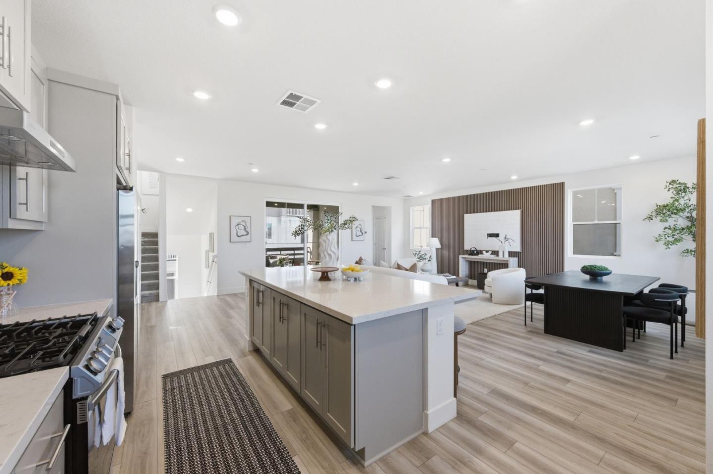 Detail Gallery Image 13 of 47 For 9415 Hidden Harbor Way, Newark,  CA 94560 - 4 Beds | 3/1 Baths