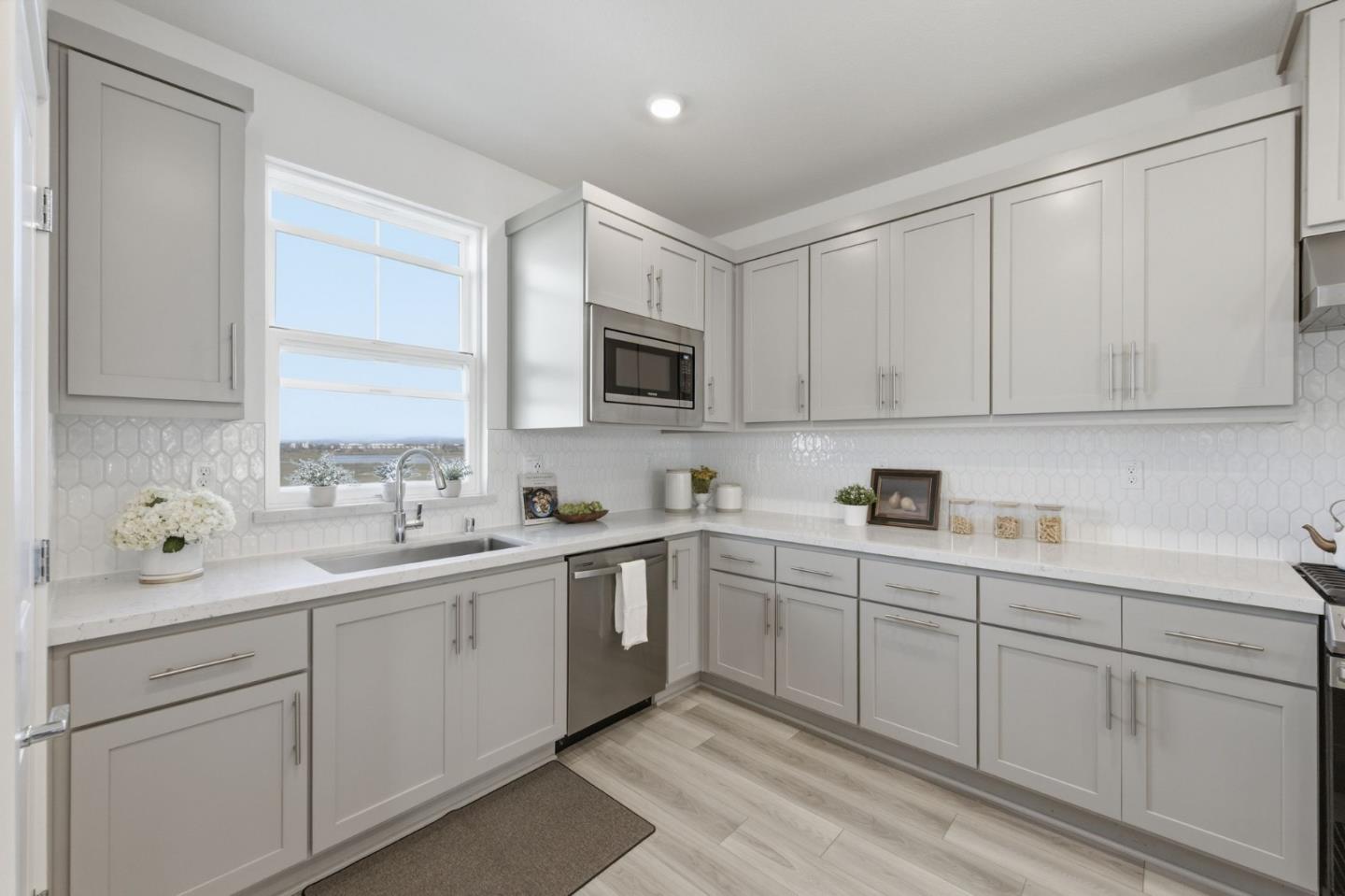 Detail Gallery Image 14 of 47 For 9415 Hidden Harbor Way, Newark,  CA 94560 - 4 Beds | 3/1 Baths