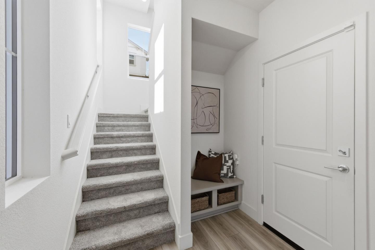 Detail Gallery Image 4 of 47 For 9415 Hidden Harbor Way, Newark,  CA 94560 - 4 Beds | 3/1 Baths