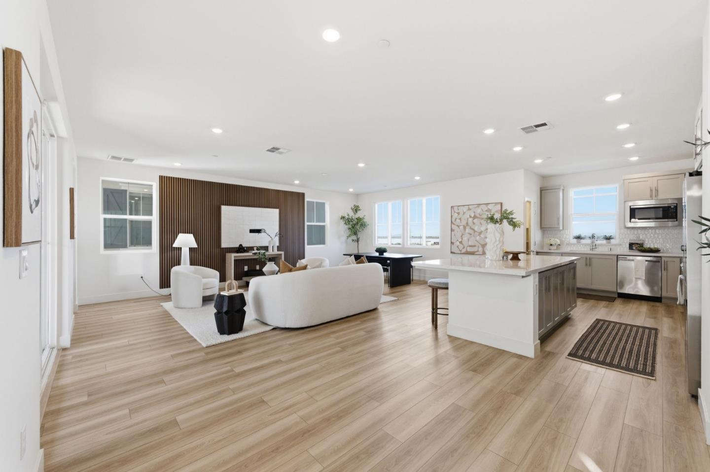 Detail Gallery Image 5 of 47 For 9415 Hidden Harbor Way, Newark,  CA 94560 - 4 Beds | 3/1 Baths