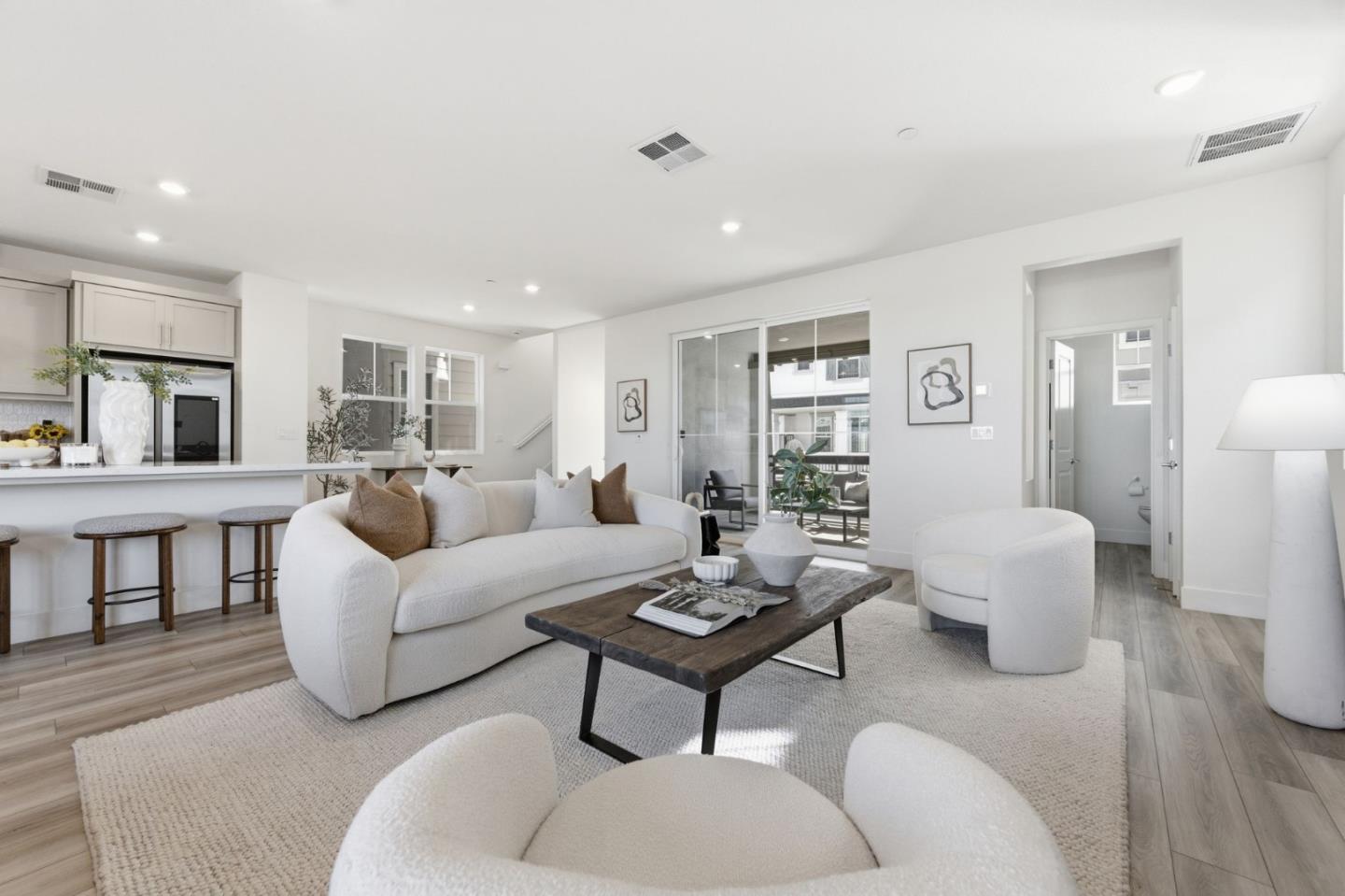 Detail Gallery Image 8 of 47 For 9415 Hidden Harbor Way, Newark,  CA 94560 - 4 Beds | 3/1 Baths