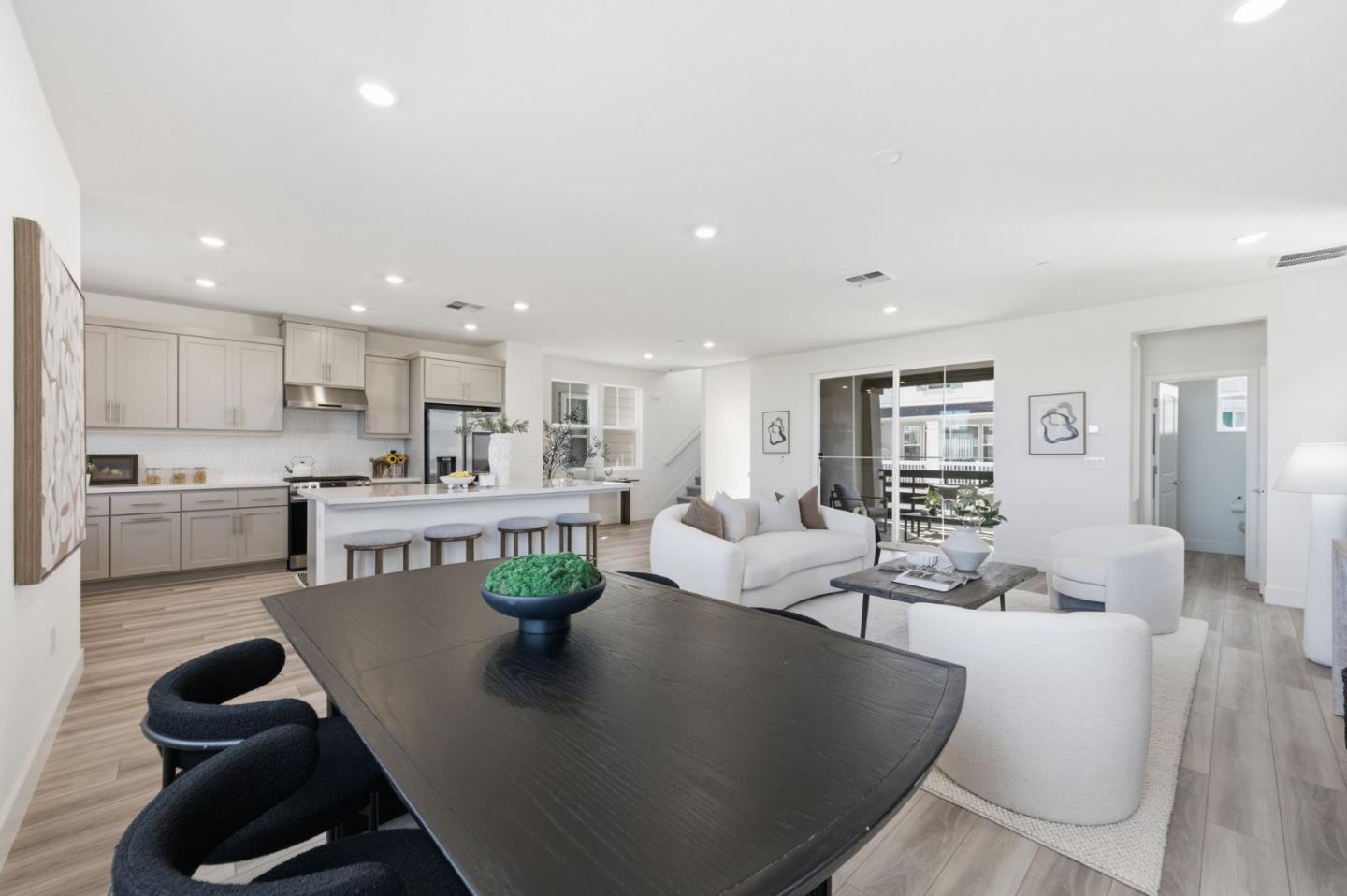 Detail Gallery Image 9 of 47 For 9415 Hidden Harbor Way, Newark,  CA 94560 - 4 Beds | 3/1 Baths