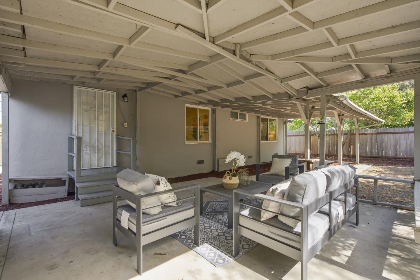 Detail Gallery Image 35 of 38 For 151 Verbena Dr, East Palo Alto,  CA 94303 - 3 Beds | 2 Baths