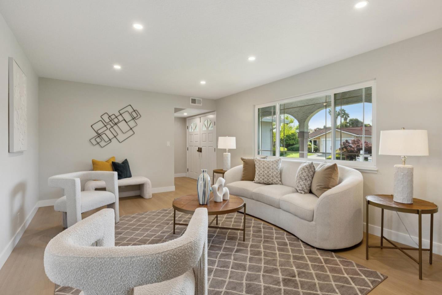 Detail Gallery Image 3 of 36 For 1621 Tahoe Dr, Milpitas,  CA 95035 - 4 Beds | 3 Baths