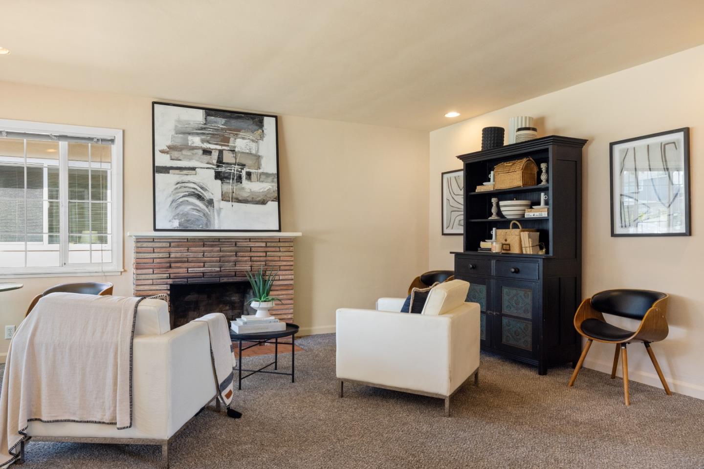 Detail Gallery Image 11 of 32 For 662 Oak St, Monterey,  CA 93940 - 3 Beds | 1 Baths