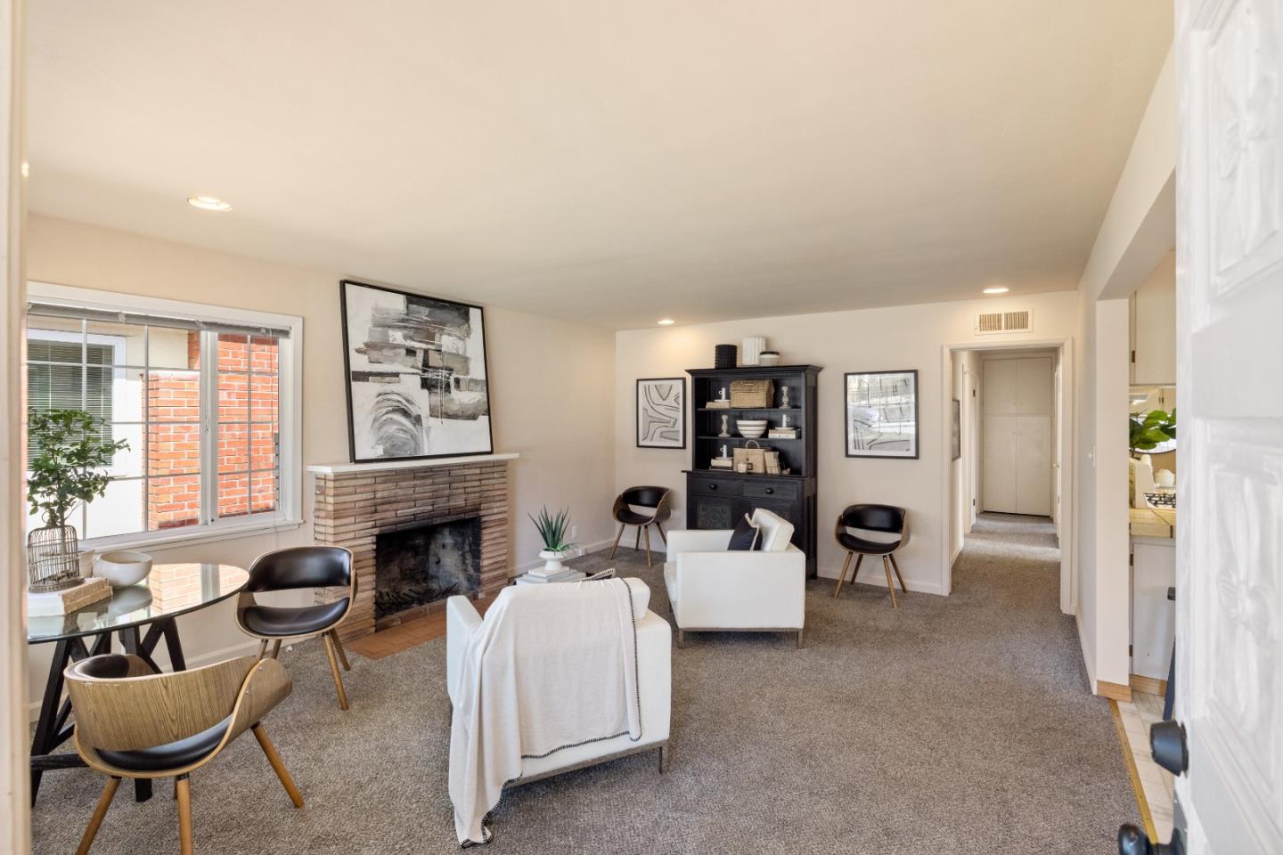 Detail Gallery Image 3 of 32 For 662 Oak St, Monterey,  CA 93940 - 3 Beds | 1 Baths