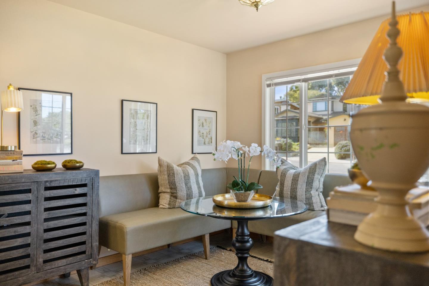 Detail Gallery Image 7 of 32 For 662 Oak St, Monterey,  CA 93940 - 3 Beds | 1 Baths