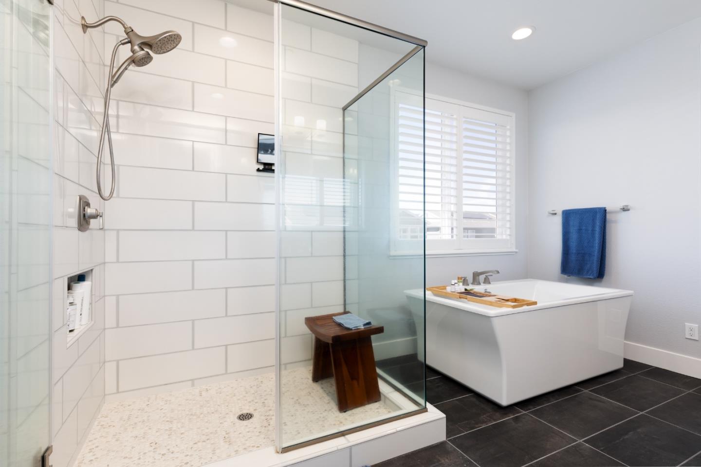 Detail Gallery Image 15 of 30 For 2751 Tidepool Ln, Marina,  CA 93933 - 4 Beds | 3 Baths