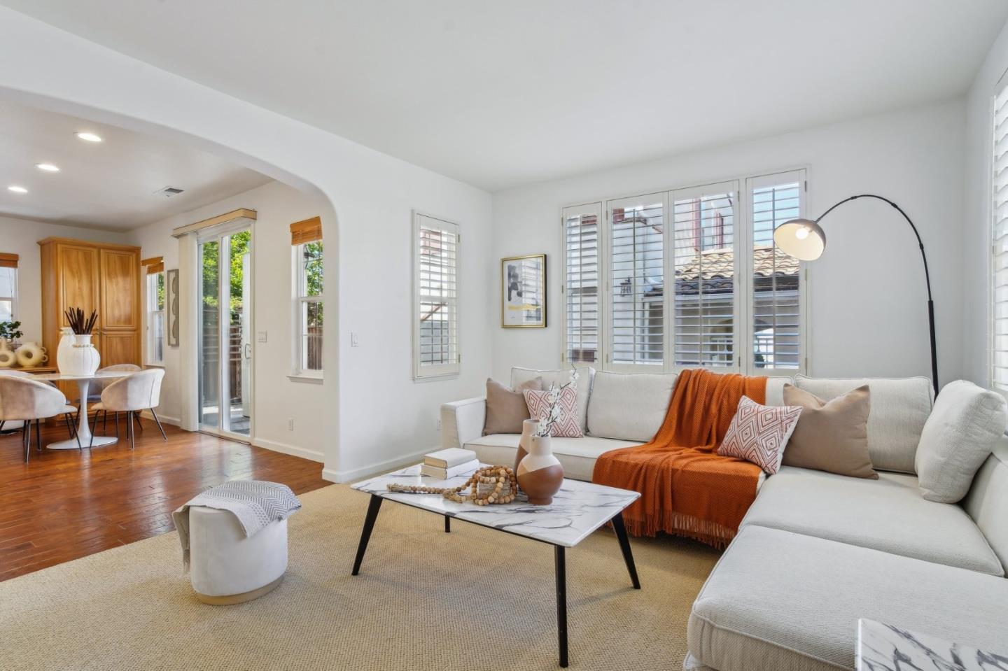 Detail Gallery Image 3 of 71 For 4121 Horizon Ln, San Jose,  CA 95148 - 4 Beds | 3 Baths