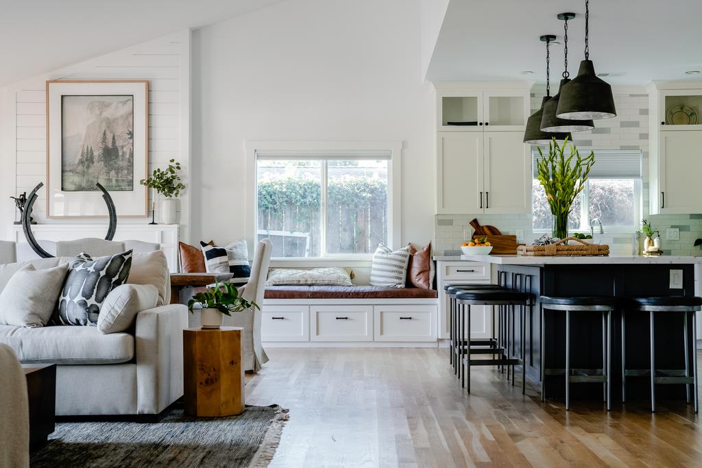 Detail Gallery Image 21 of 55 For 1100 Graham Hill Rd, Santa Cruz,  CA 95060 - 3 Beds | 2/1 Baths