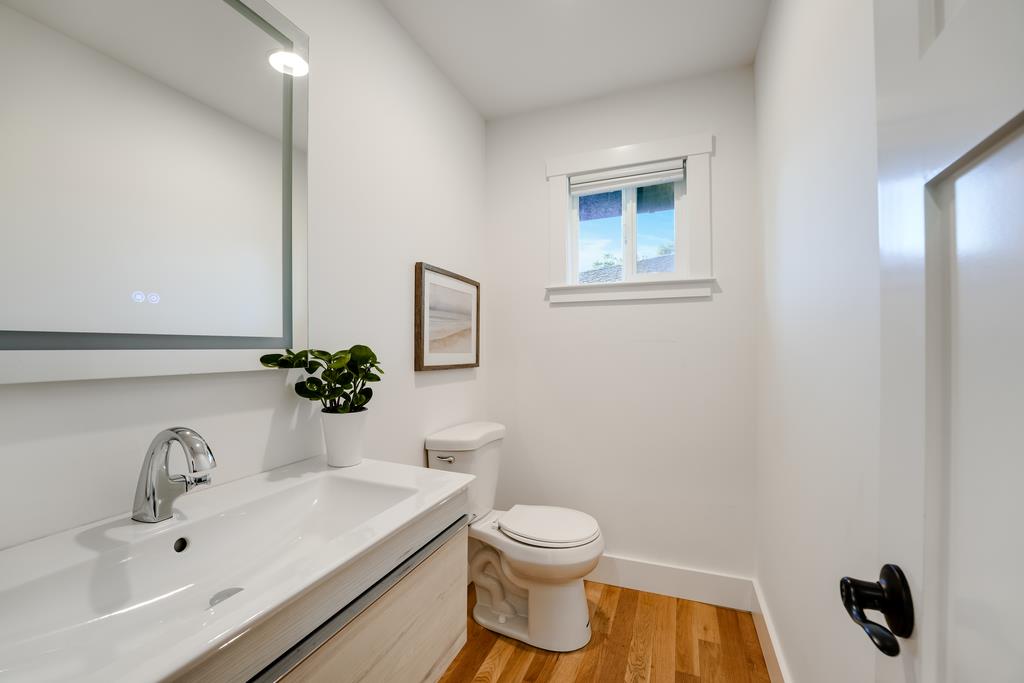 Detail Gallery Image 25 of 55 For 1100 Graham Hill Rd, Santa Cruz,  CA 95060 - 3 Beds | 2/1 Baths