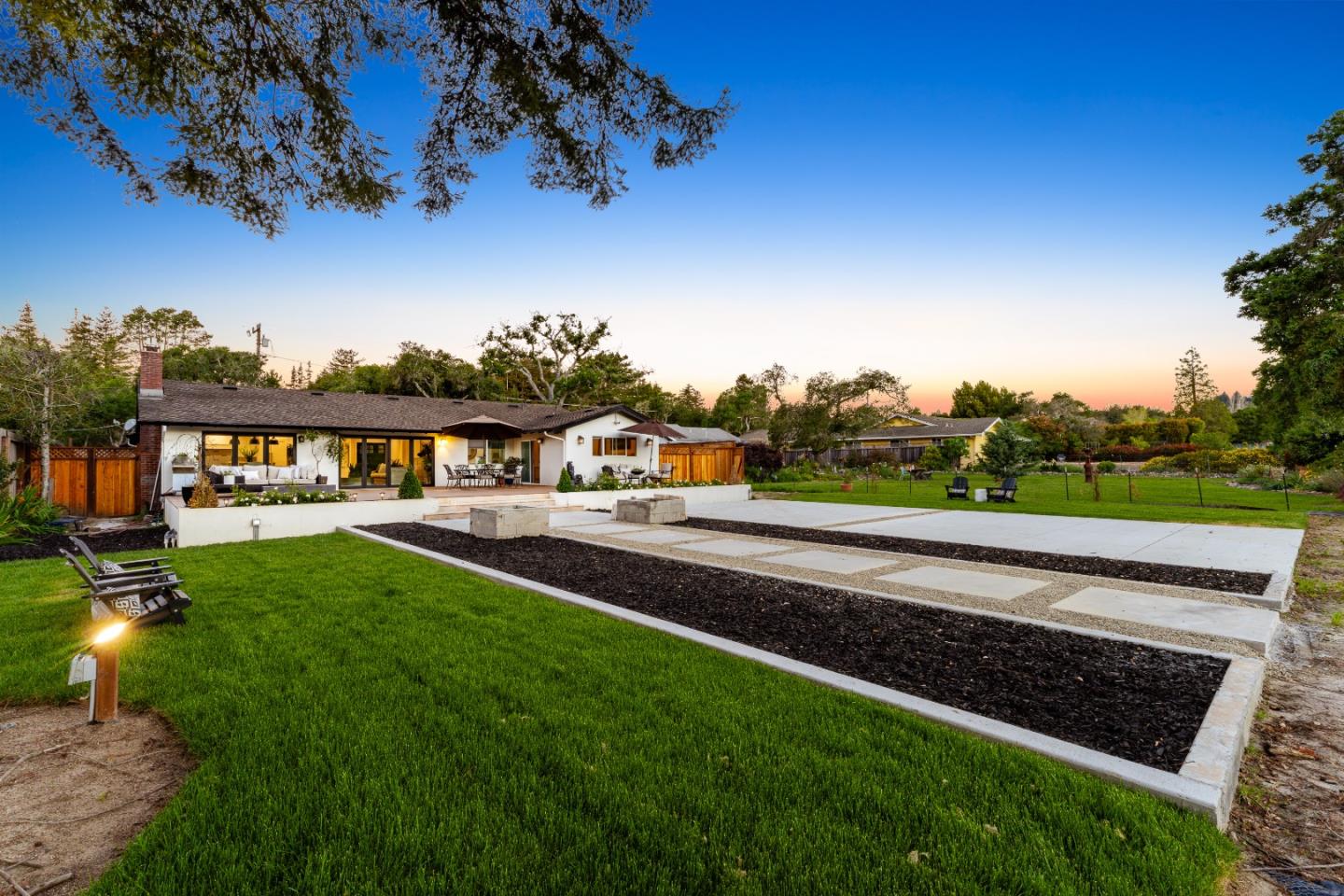 Detail Gallery Image 41 of 55 For 1100 Graham Hill Rd, Santa Cruz,  CA 95060 - 3 Beds | 2/1 Baths