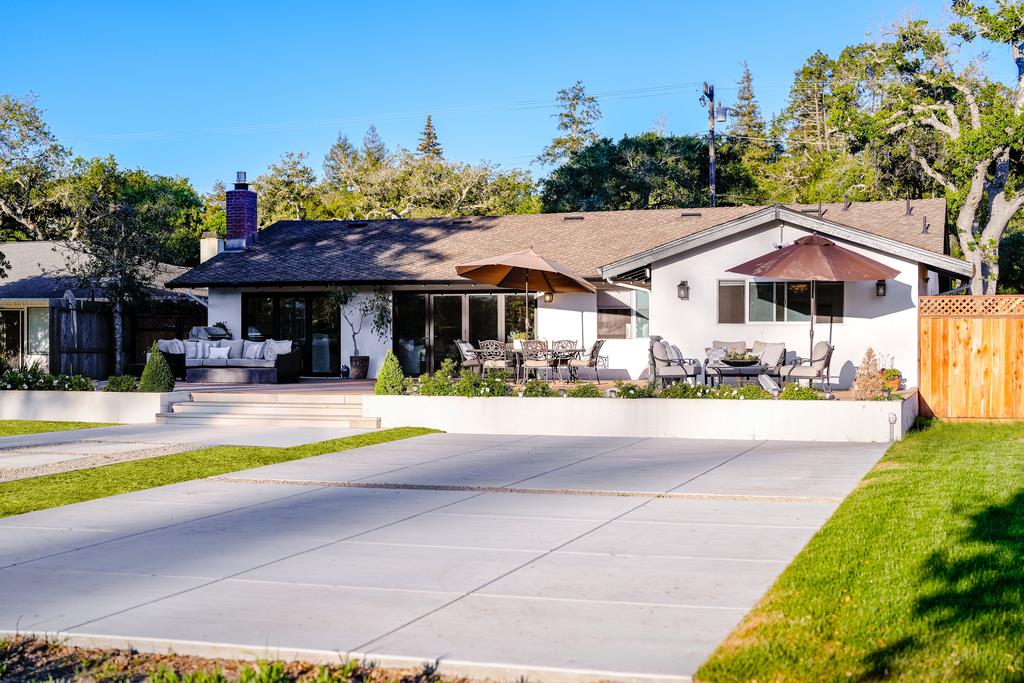 Detail Gallery Image 44 of 55 For 1100 Graham Hill Rd, Santa Cruz,  CA 95060 - 3 Beds | 2/1 Baths