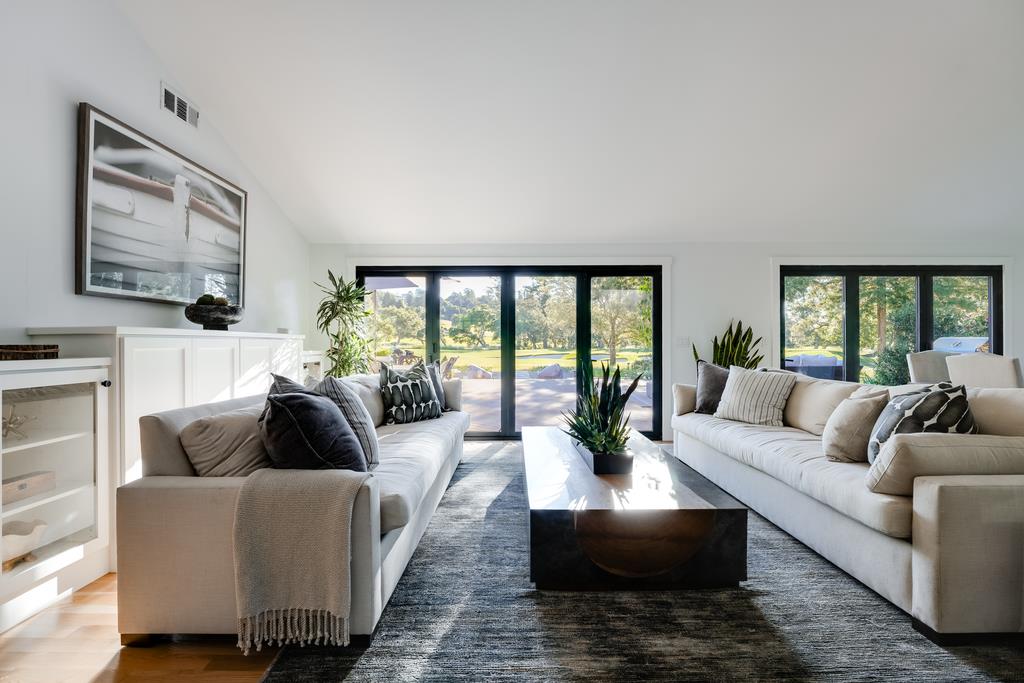 Detail Gallery Image 5 of 55 For 1100 Graham Hill Rd, Santa Cruz,  CA 95060 - 3 Beds | 2/1 Baths