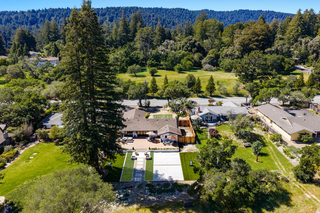 Detail Gallery Image 50 of 55 For 1100 Graham Hill Rd, Santa Cruz,  CA 95060 - 3 Beds | 2/1 Baths