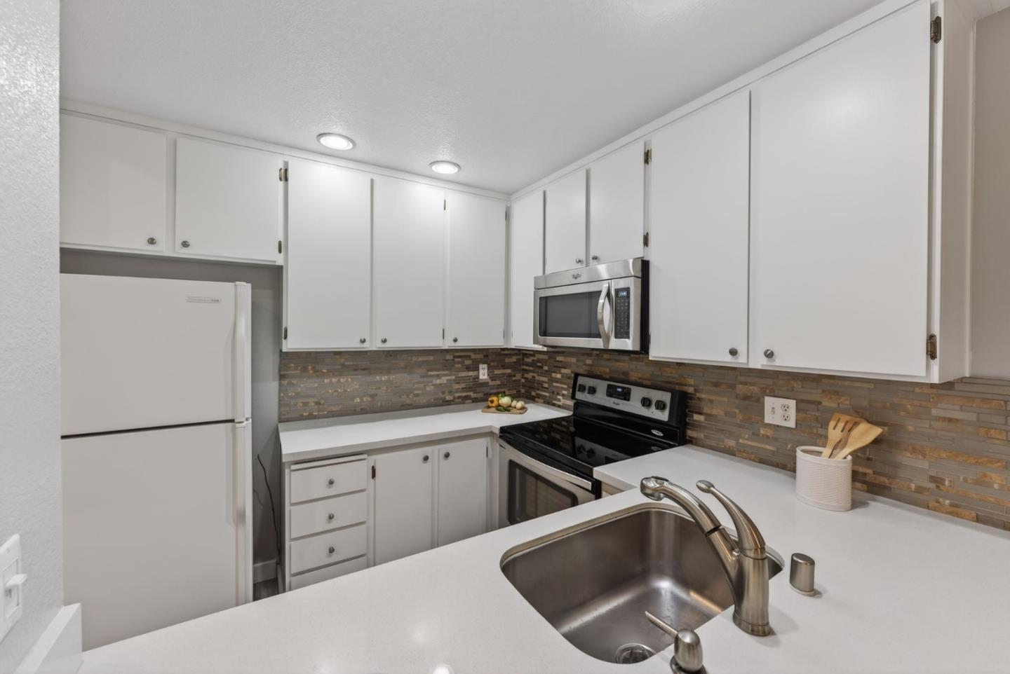 Photo #9: ML82040454 Listing: Photo #9