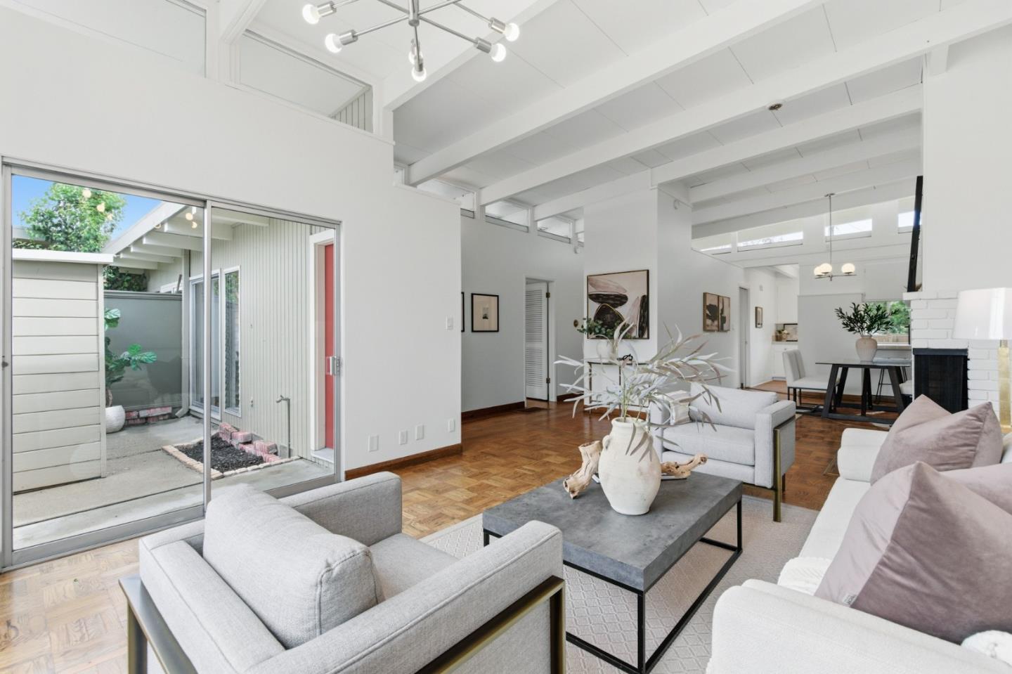 Detail Gallery Image 10 of 65 For 3909 Middlefield Rd #F,  Palo Alto,  CA 94303 - 2 Beds | 2 Baths