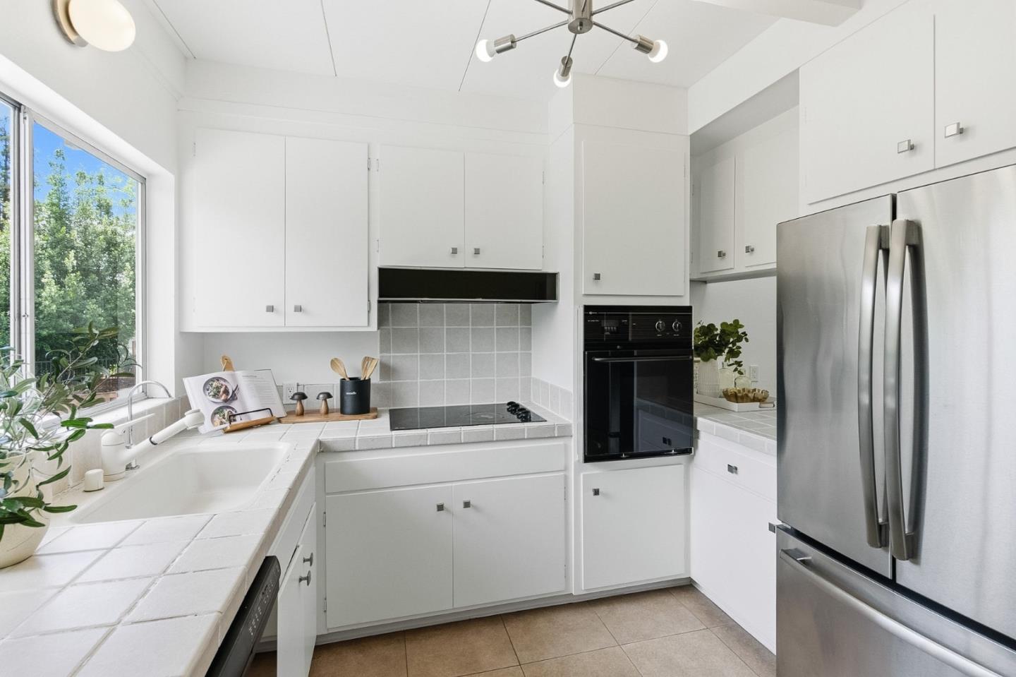 Detail Gallery Image 21 of 65 For 3909 Middlefield Rd #F,  Palo Alto,  CA 94303 - 2 Beds | 2 Baths