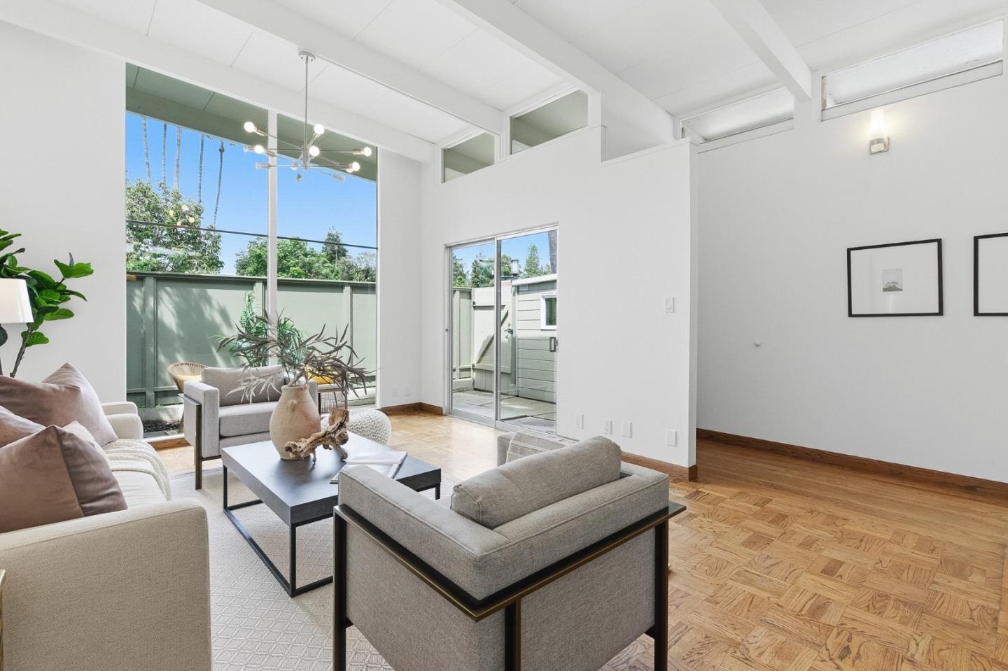 Detail Gallery Image 3 of 65 For 3909 Middlefield Rd #F,  Palo Alto,  CA 94303 - 2 Beds | 2 Baths