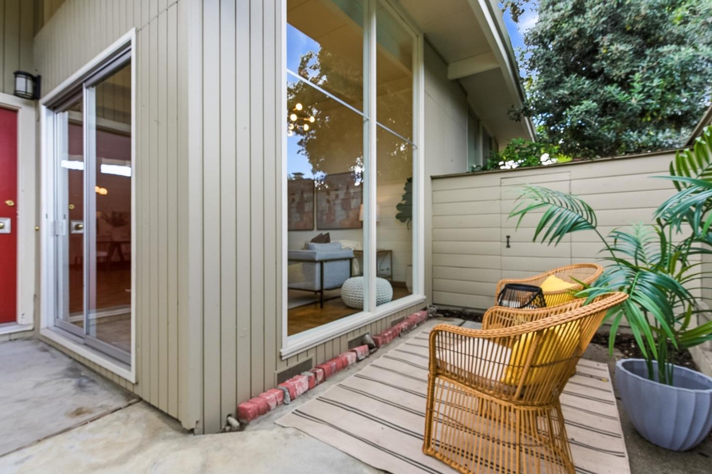 Detail Gallery Image 41 of 65 For 3909 Middlefield Rd #F,  Palo Alto,  CA 94303 - 2 Beds | 2 Baths