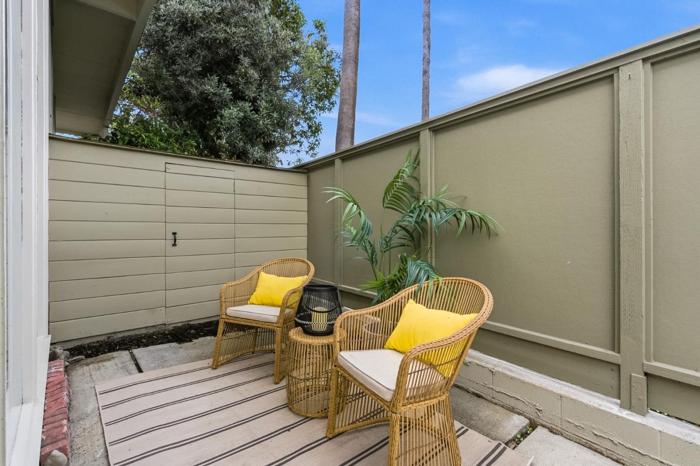 Detail Gallery Image 42 of 65 For 3909 Middlefield Rd #F,  Palo Alto,  CA 94303 - 2 Beds | 2 Baths