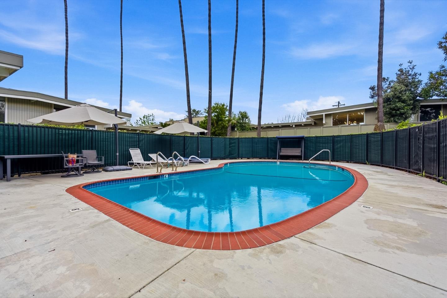 Detail Gallery Image 45 of 65 For 3909 Middlefield Rd #F,  Palo Alto,  CA 94303 - 2 Beds | 2 Baths