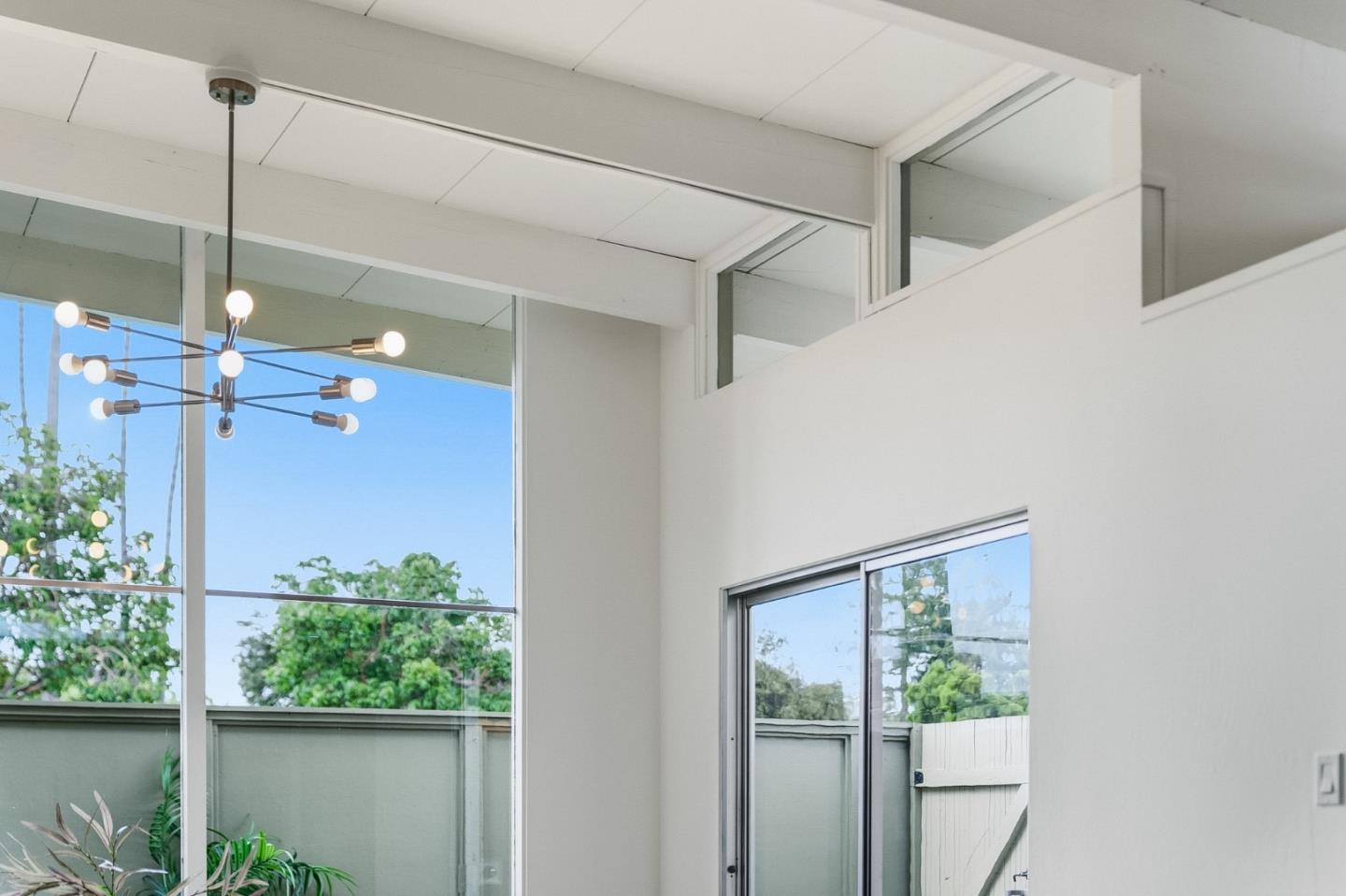 Detail Gallery Image 6 of 65 For 3909 Middlefield Rd #F,  Palo Alto,  CA 94303 - 2 Beds | 2 Baths