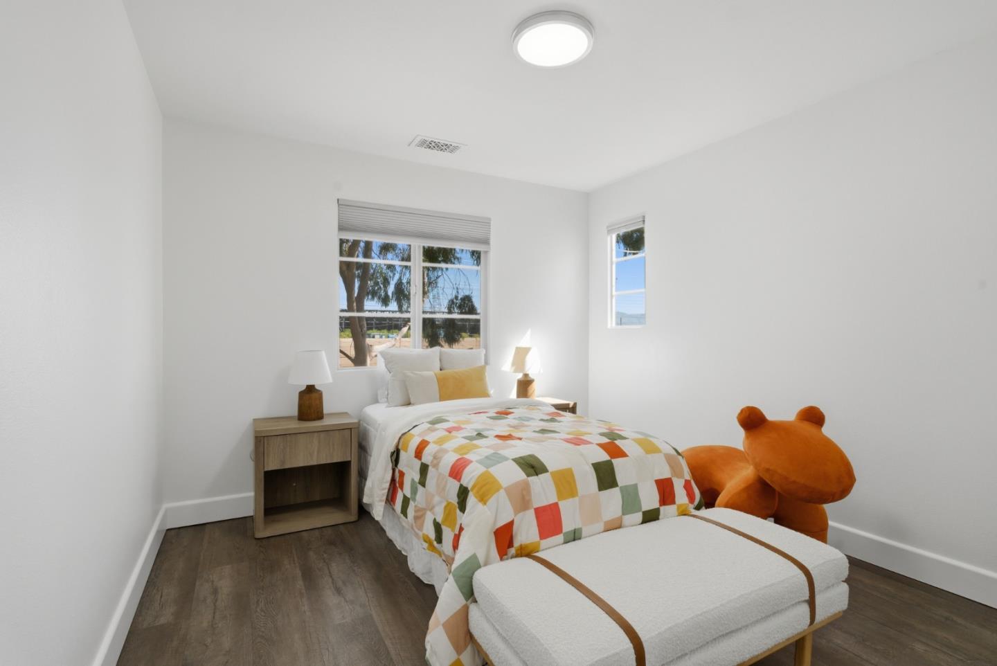 Detail Gallery Image 14 of 28 For 1309 Dahlia Loop, San Jose,  CA 95126 - 3 Beds | 3 Baths