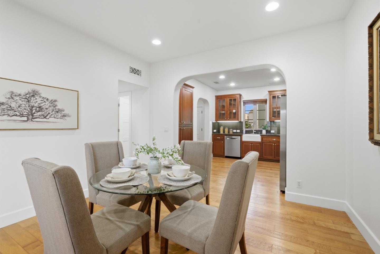 Detail Gallery Image 20 of 28 For 1309 Dahlia Loop, San Jose,  CA 95126 - 3 Beds | 3 Baths