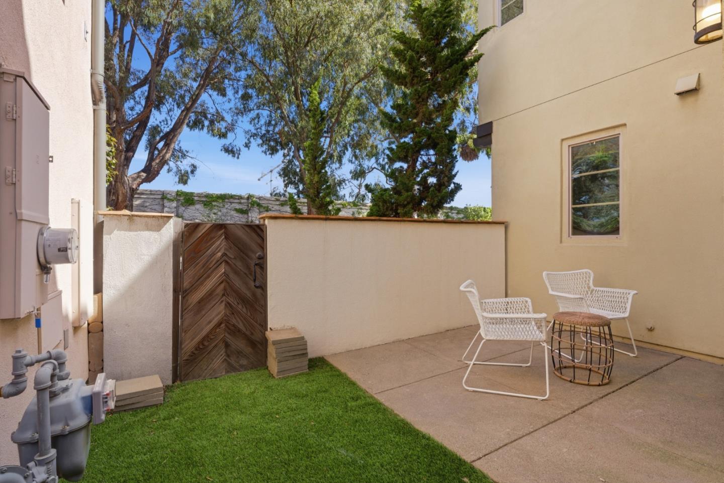 Detail Gallery Image 23 of 28 For 1309 Dahlia Loop, San Jose,  CA 95126 - 3 Beds | 3 Baths