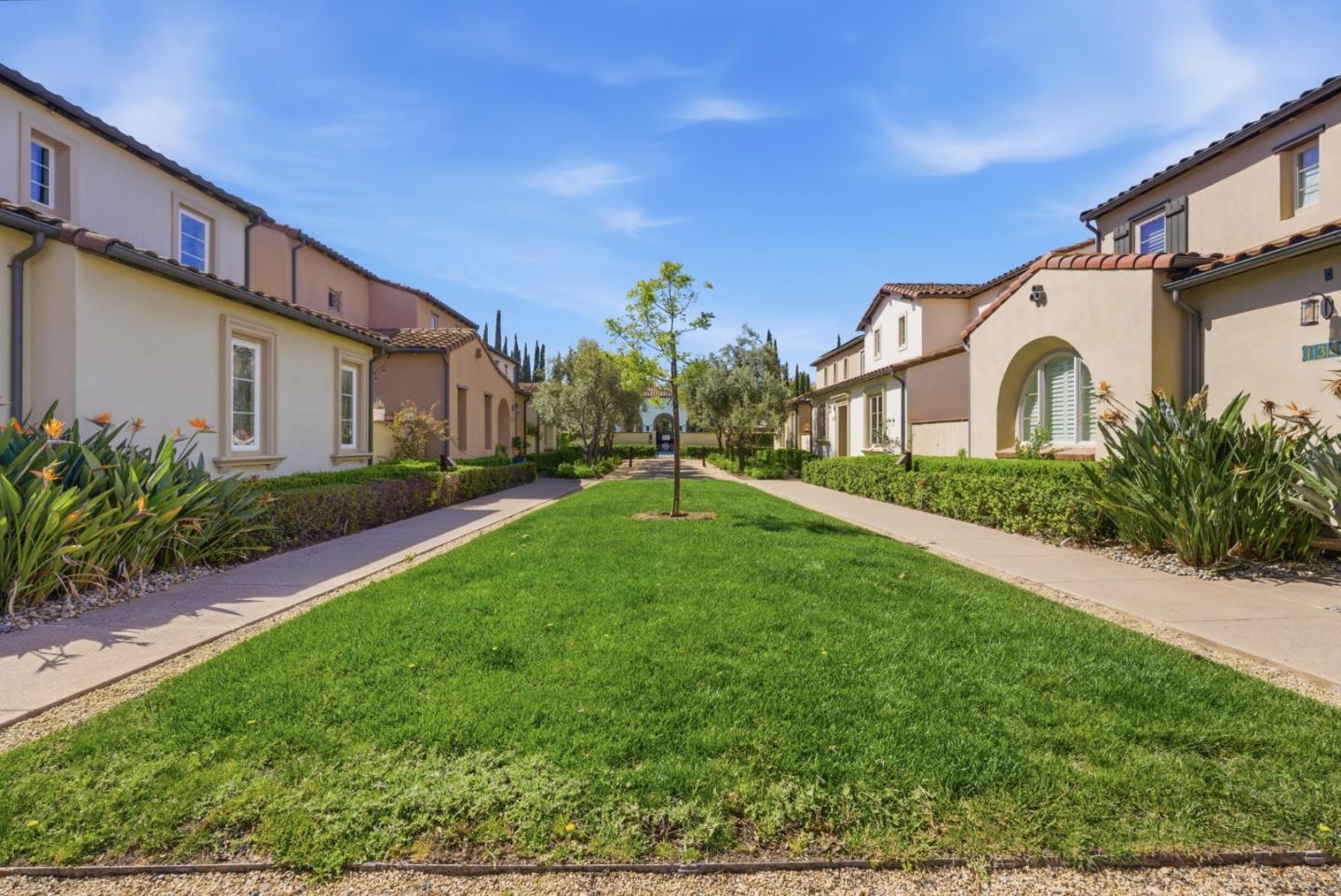 Detail Gallery Image 25 of 28 For 1309 Dahlia Loop, San Jose,  CA 95126 - 3 Beds | 3 Baths