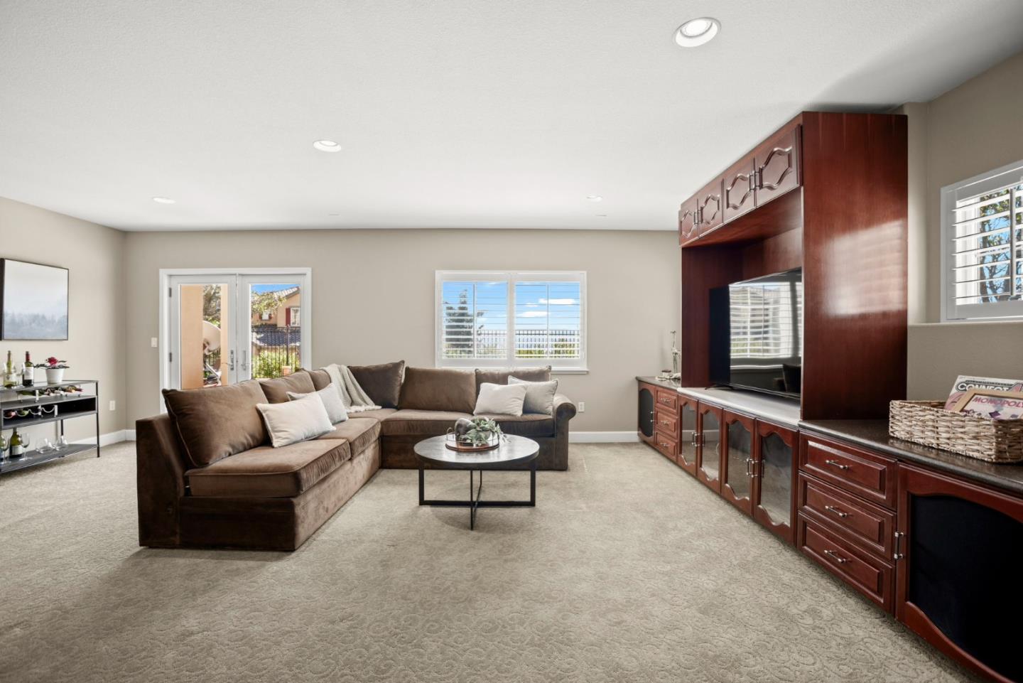 Detail Gallery Image 24 of 36 For 15 Monte Vista Way, South San Francisco,  CA 94080 - 5 Beds | 4/1 Baths