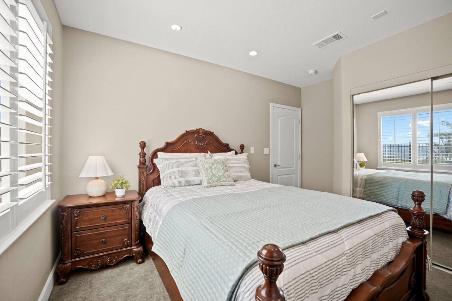 Detail Gallery Image 28 of 36 For 15 Monte Vista Way, South San Francisco,  CA 94080 - 5 Beds | 4/1 Baths