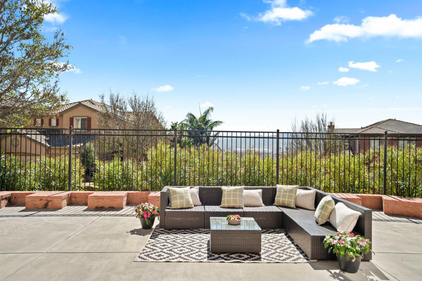 Detail Gallery Image 30 of 36 For 15 Monte Vista Way, South San Francisco,  CA 94080 - 5 Beds | 4/1 Baths