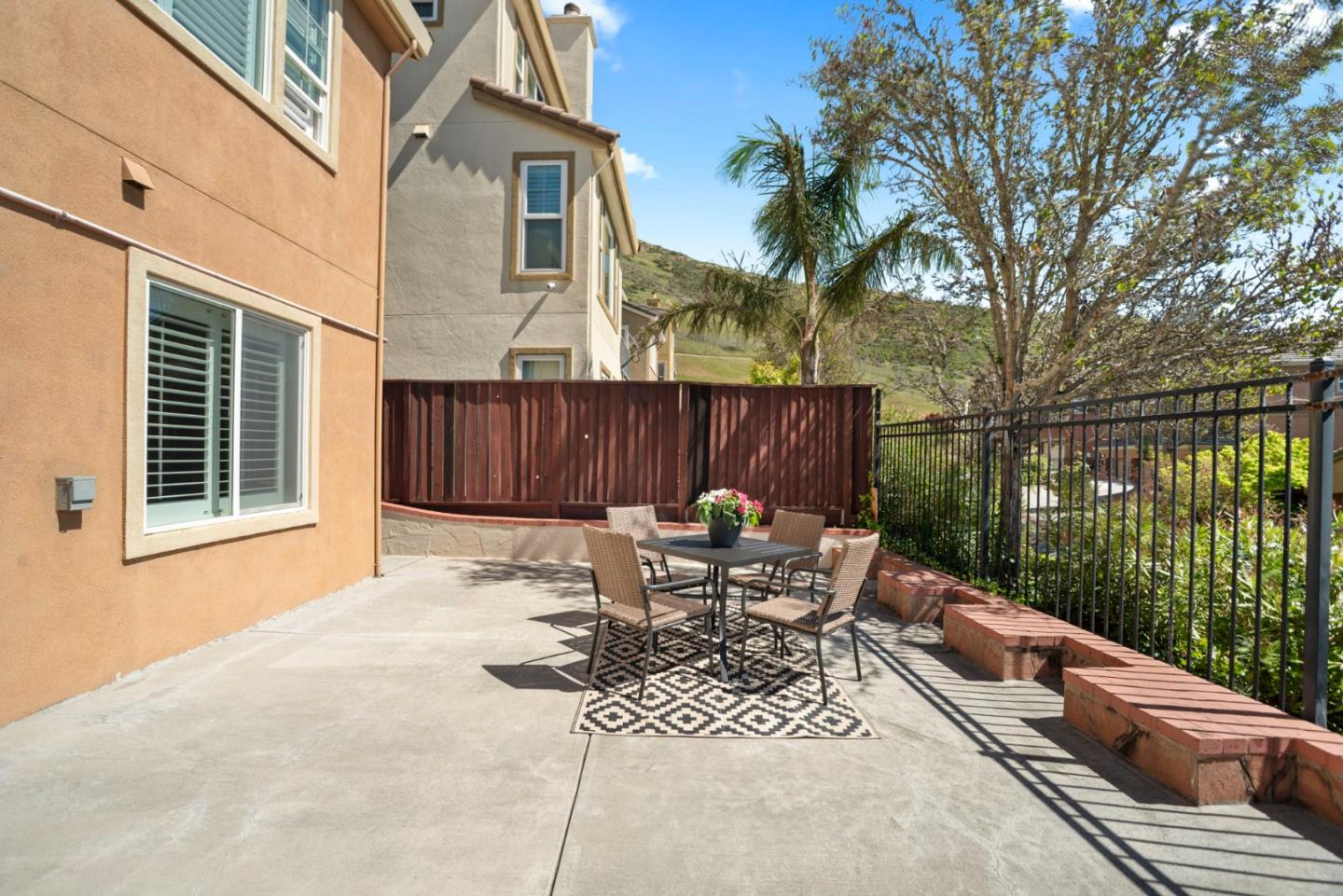 Detail Gallery Image 31 of 36 For 15 Monte Vista Way, South San Francisco,  CA 94080 - 5 Beds | 4/1 Baths