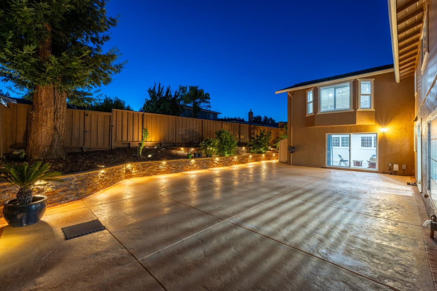 Detail Gallery Image 5 of 58 For 7778 Alto Way, Dublin,  CA 94568 - 5 Beds | 3 Baths