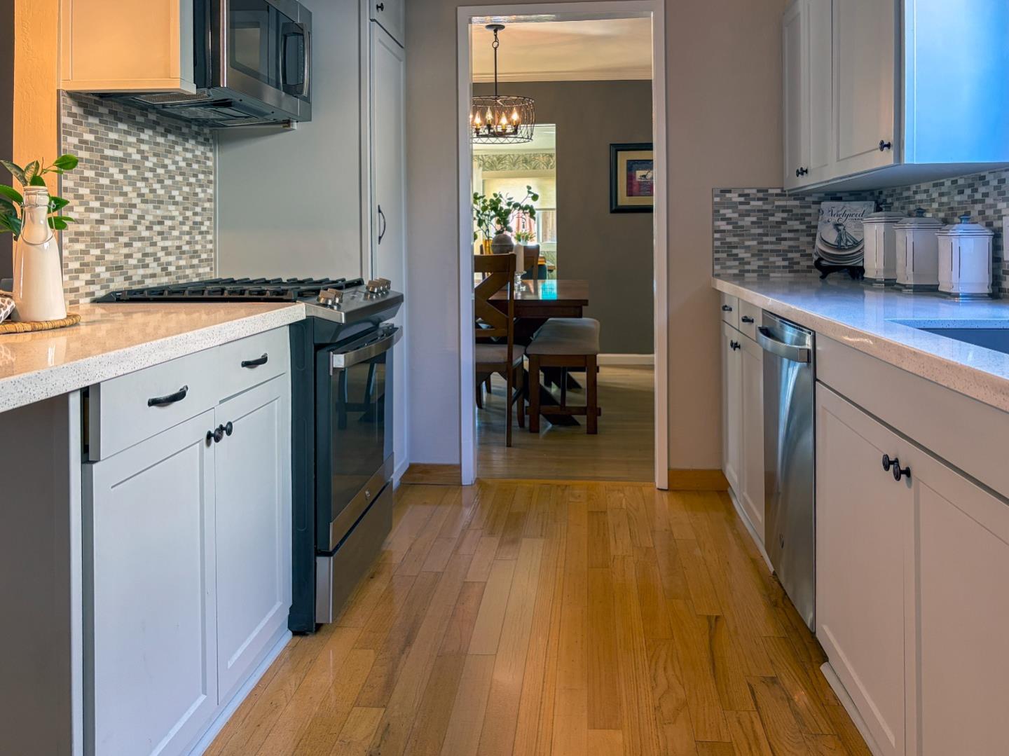 Detail Gallery Image 12 of 27 For 2178 Casa Mia Dr, San Jose,  CA 95124 - 3 Beds | 2/1 Baths