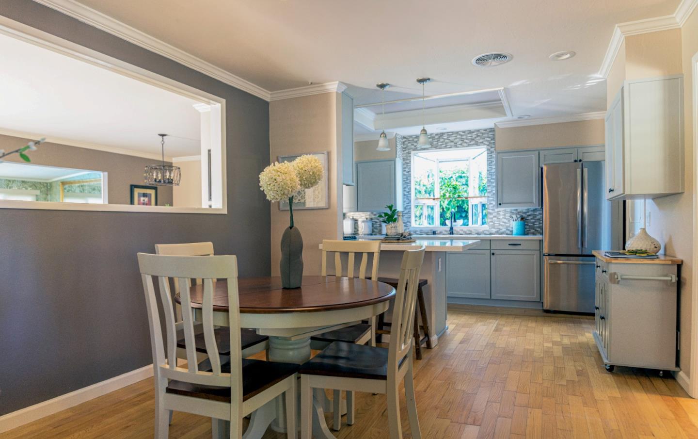 Detail Gallery Image 6 of 27 For 2178 Casa Mia Dr, San Jose,  CA 95124 - 3 Beds | 2/1 Baths