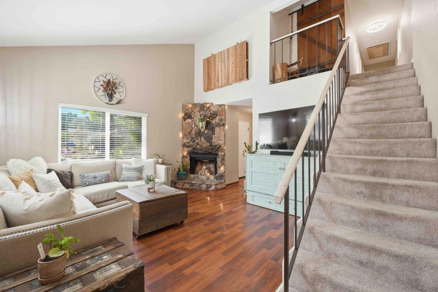 Detail Gallery Image 12 of 29 For 8400 Delta Dr, Gilroy,  CA 95020 - 2 Beds | 1/1 Baths