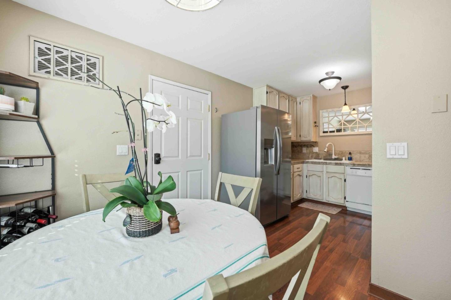 Detail Gallery Image 7 of 29 For 8400 Delta Dr, Gilroy,  CA 95020 - 2 Beds | 1/1 Baths