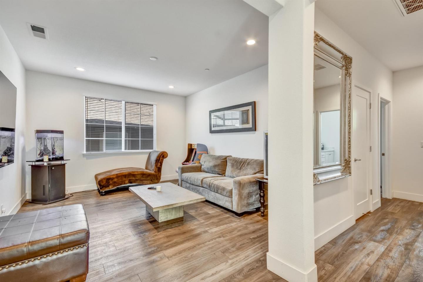 Detail Gallery Image 31 of 45 For 1225 Michael Bo Ln, Gilroy,  CA 95020 - 5 Beds | 3/1 Baths