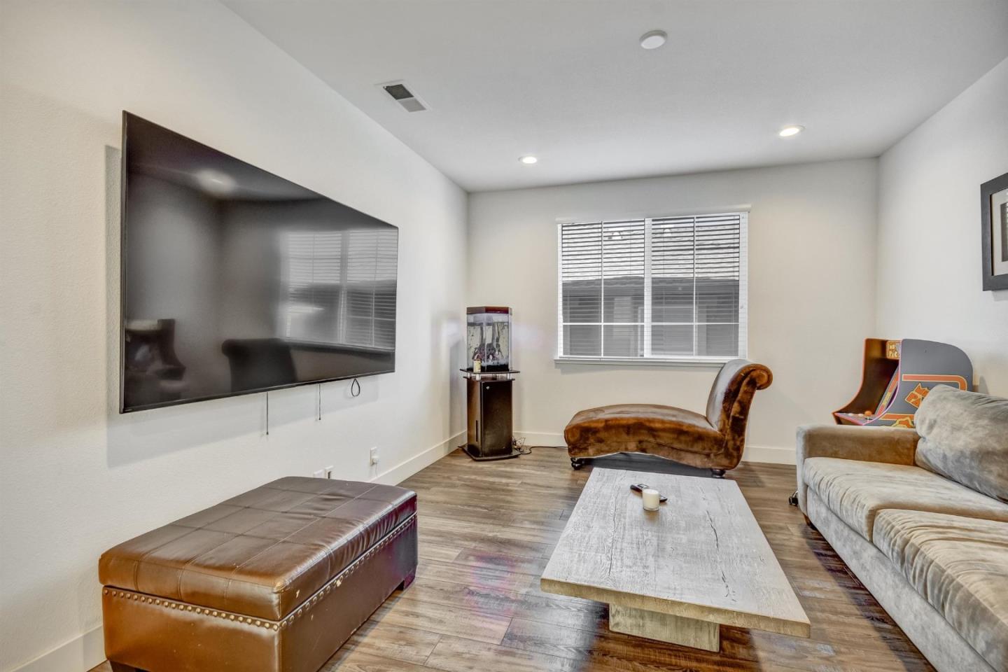 Detail Gallery Image 32 of 45 For 1225 Michael Bo Ln, Gilroy,  CA 95020 - 5 Beds | 3/1 Baths