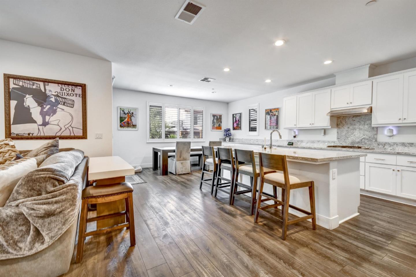 Detail Gallery Image 6 of 45 For 1225 Michael Bo Ln, Gilroy,  CA 95020 - 5 Beds | 3/1 Baths