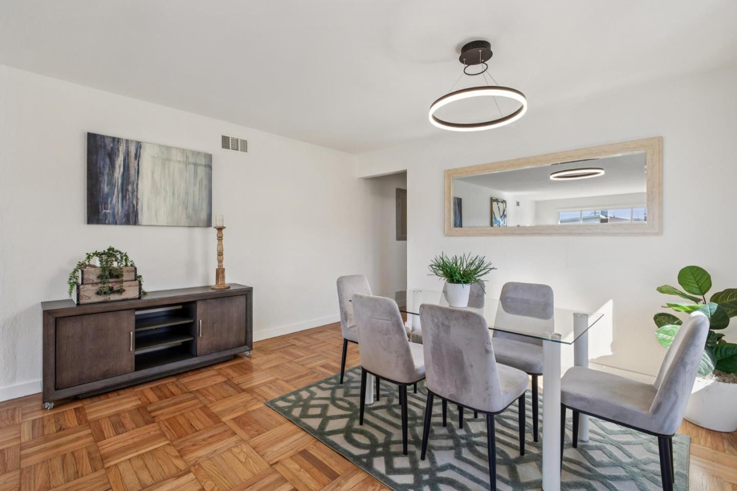 Detail Gallery Image 10 of 28 For 553 Skyline Dr, Daly City,  CA 94015 - 3 Beds | 2 Baths