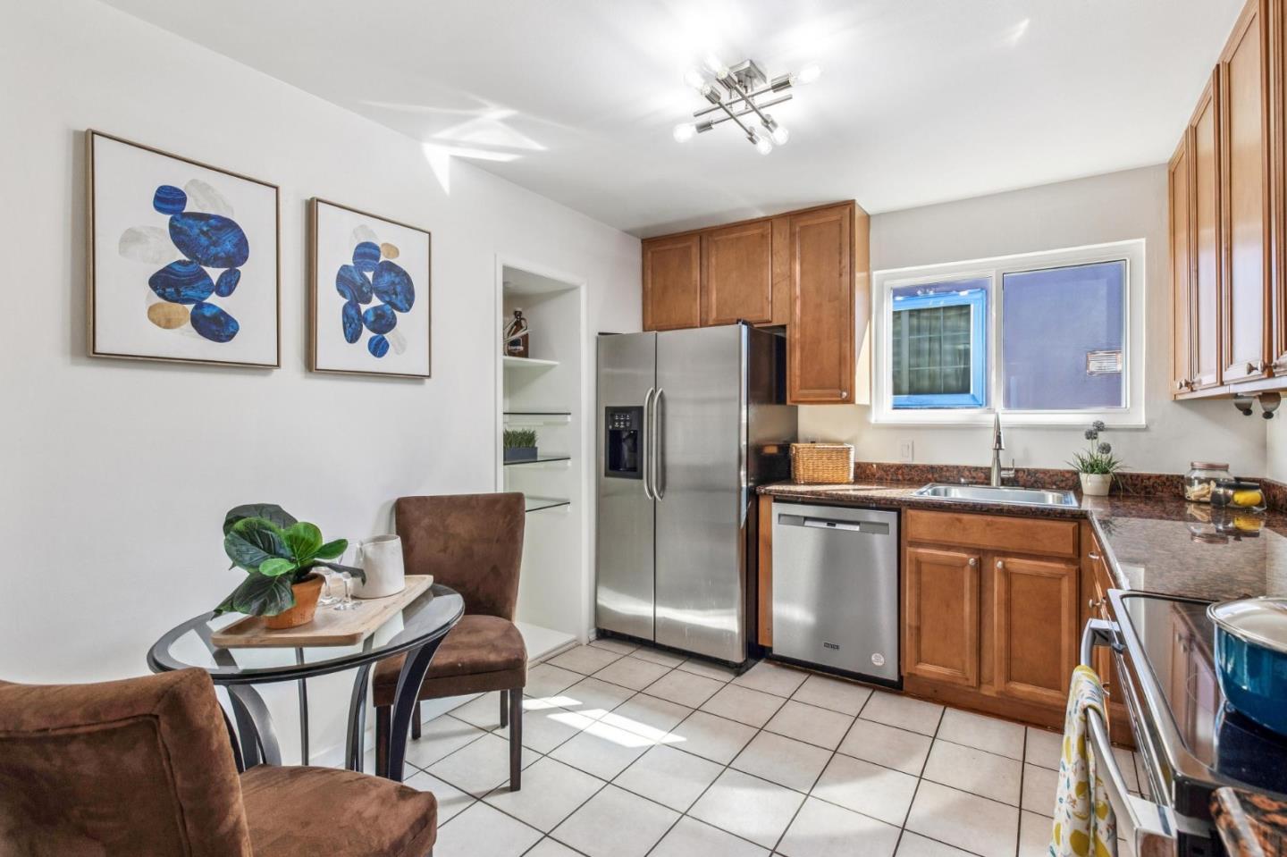 Detail Gallery Image 13 of 28 For 553 Skyline Dr, Daly City,  CA 94015 - 3 Beds | 2 Baths