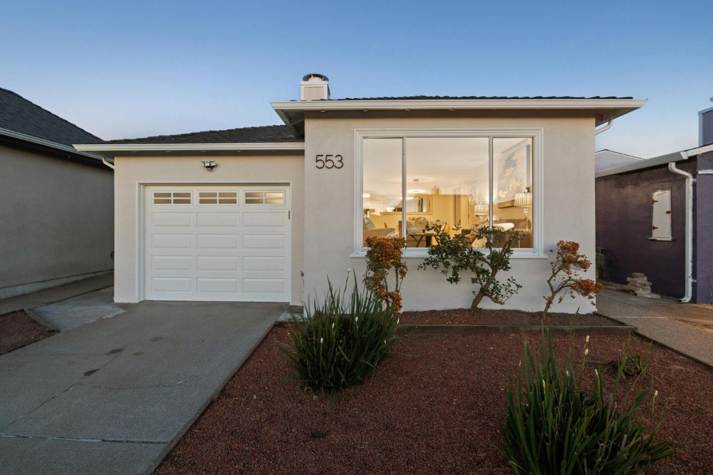 Detail Gallery Image 2 of 28 For 553 Skyline Dr, Daly City,  CA 94015 - 3 Beds | 2 Baths